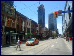 Toronto Bus Tour 279 - Queen St